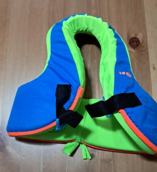 Chaleco flotador Decathlon 15-25 kg