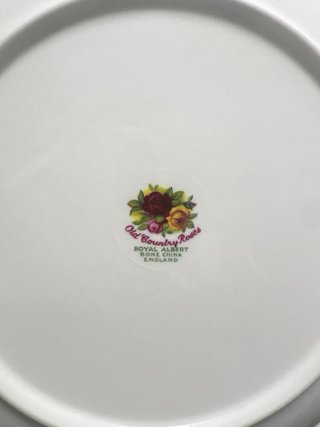 Fuente honda Royal Albert Old Country Roses
