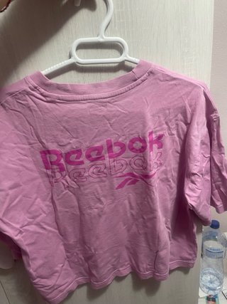 Camiseta Reebok Rosa Crop Top