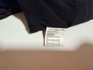 Top deportivo Tommy Hilfiger negro