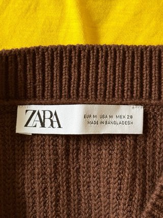 Chaleco jersey marrón punto Zara