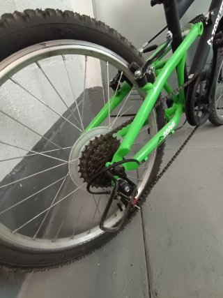 Bicicleta Toplife 20" Negra y Verde