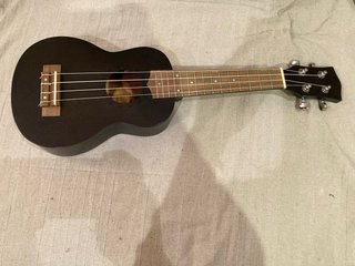 Funda Ukelele Monkey Loop Negra + Púas