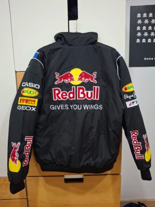 Chaqueta Red Bull Racing F1 Negra y Roja