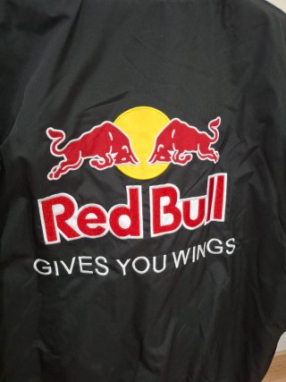 Chaqueta Red Bull Racing F1 Negra y Roja