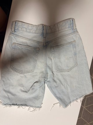 Pantalones cortos vaqueros Bershka