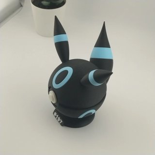 Figura Pokeball Umbreon #197