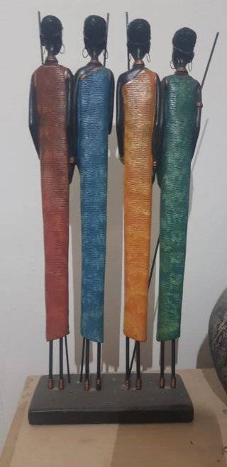 Figura decorativa e Instrumento africano