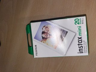 Instax Mini 11 + 20 Recargas Fujifilm