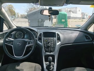 Opel Astra 2010