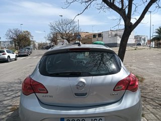 Opel Astra 2010
