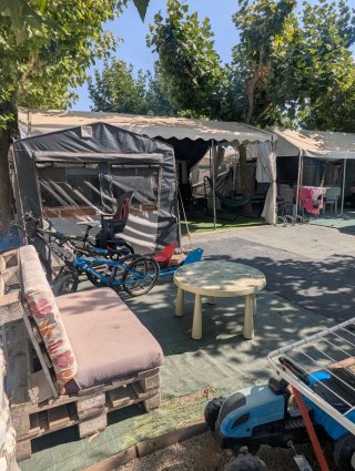 Caravana Hobby fija Camping La Noguera + avance