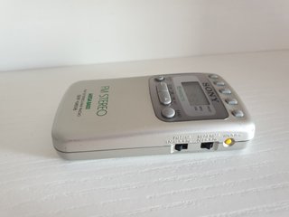 Radio Portátil Sony SRF-M606 FM/AM Mega Bass