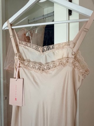Vestido Lencero Simone Rocha x H&M Beige