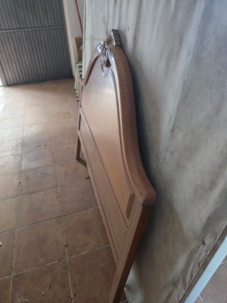 Cabecero de cama de madera