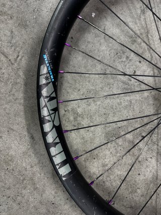 Rueda Carbono 29+ Ebike Delantera