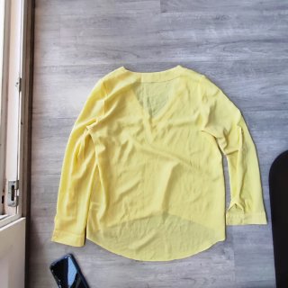 Blusa amarillo manga larga