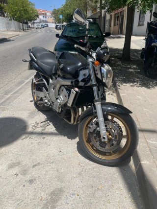 Yamaha FZ6