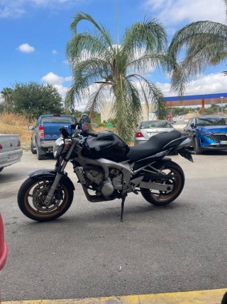 Yamaha FZ6