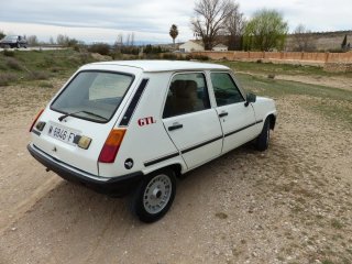 Renault 4 E-TECH 1983