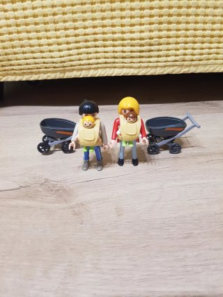 Playmobil Mamá con Carro y Bebé