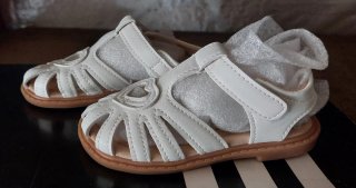 Sandalias de niña Feoya Talla 24 NUEVAS