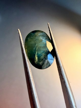 Zafiro natural El Abismo de Avalón 2,81ct