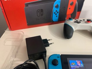 Nintendo Switch 1 (V2)