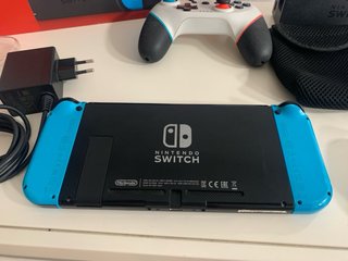 Nintendo Switch 1 (V2)