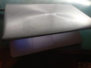 Portátil Asus F550C Gris