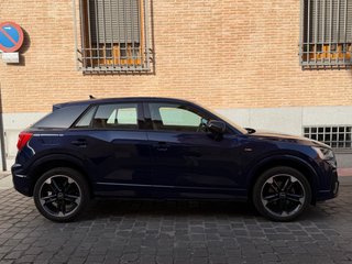 Audi Q2 S-line black 2021