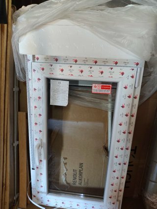 Ventana PVC Nueva con Persiana 60x115