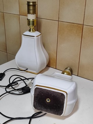 2 Lámparas Cerámica Blancas Doradas