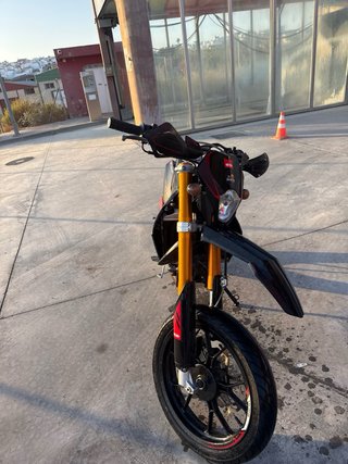 Rieju MRT Pro 50 Supermotard Negra/Roja