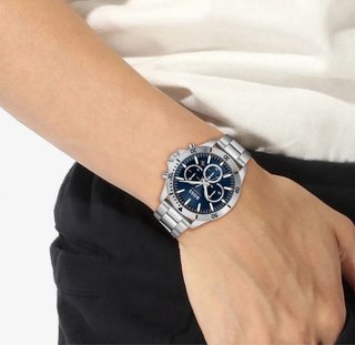 Reloj Hugo Boss Cronógrafo Azul y Plateado