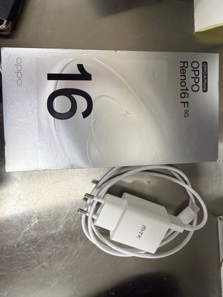 OPPO Reno16 F 5G Plata