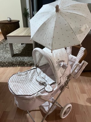 Carrito de juguete para niña