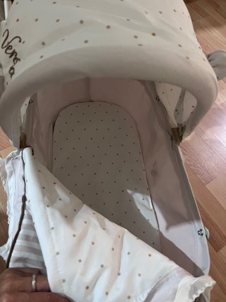 Carrito de juguete para niña