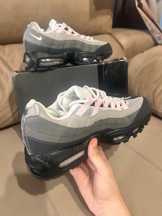 Nike Air Max 95 Gris y Rosa