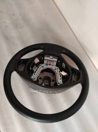 Volante Kia Ceed