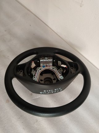 Volante Kia Ceed