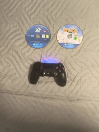 PS4 Pro + Mando DualShock 4 + Cables + 2 Juegos |