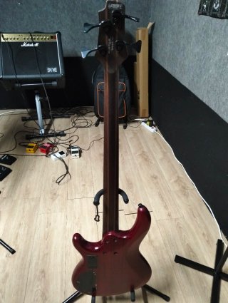 Bajo Cort B4 PLUS AS RM