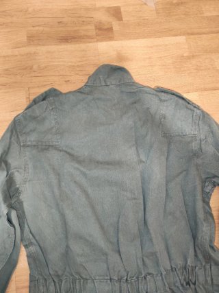 Mono militar verde
