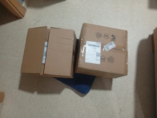 Lámpara colgante de yute y madera