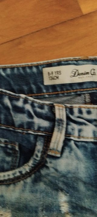 Shorts vaqueros desgastados talla 8-9