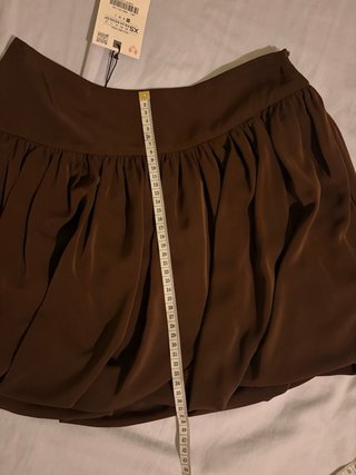 Minifalda globo Zara marrón chocolate T.XS