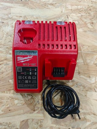 Baterías Milwaukee REDLITHIUM + Cargador