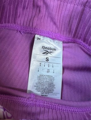 Conjunto deportivo Reebok lila