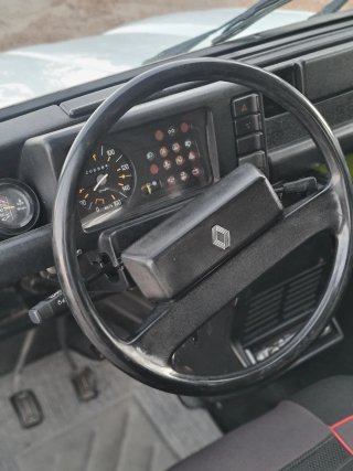 Renault 4L Blanco
